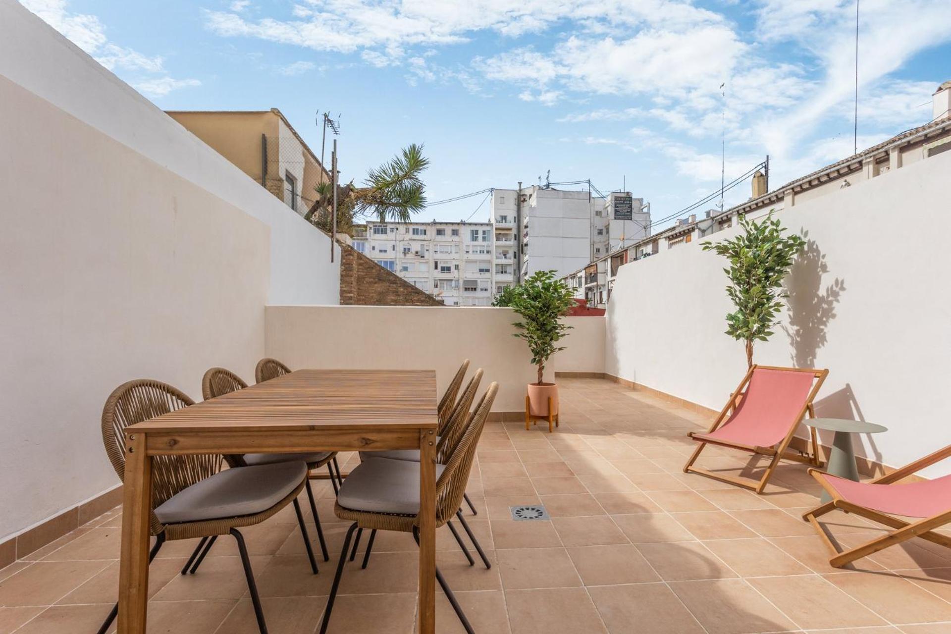 Limehome Valencia Calle De Cadiz Exterior foto